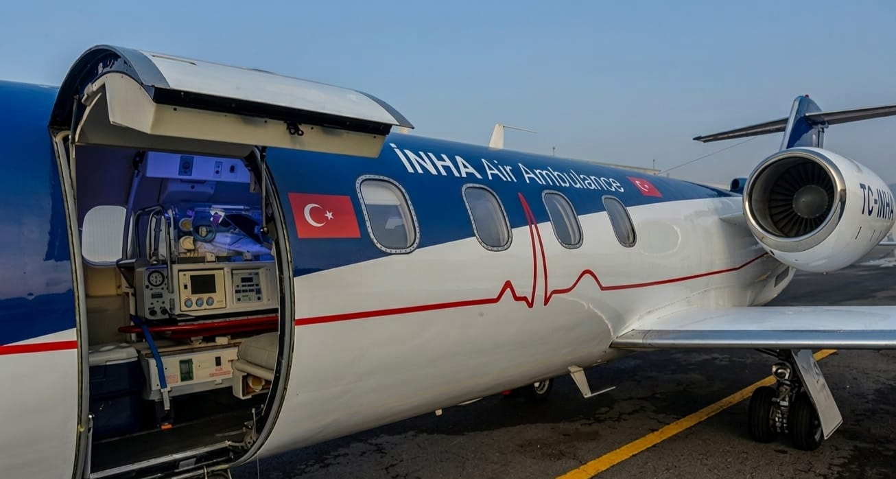 Havada Süzülen İNHA Learjet 45 Ambulans Uçak
